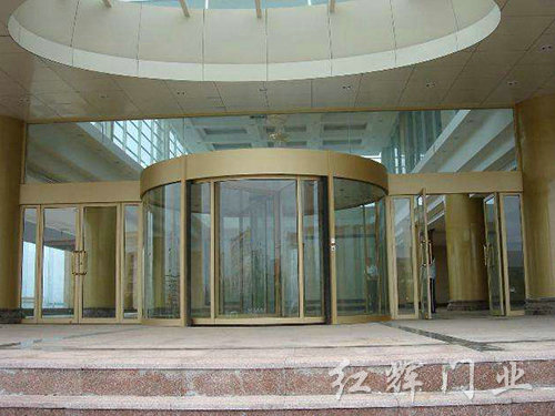旋轉門10